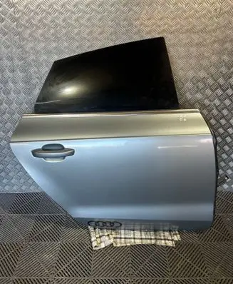 Audi A7 S7 4G Rear door