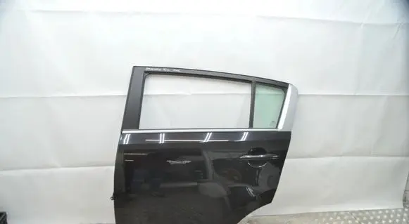 KIA Sportage Rear door