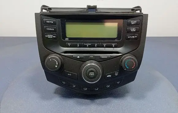 Honda Accord Radio/CD/DVD/GPS head unit 39050SDAA020