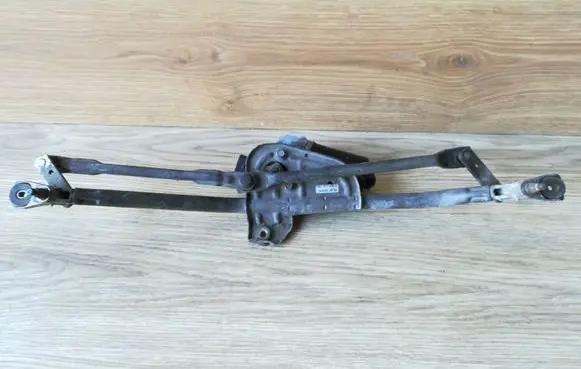 Audi A4 S4 B5 8D Front wiper linkage and motor 8D1955023E 8D1955113C