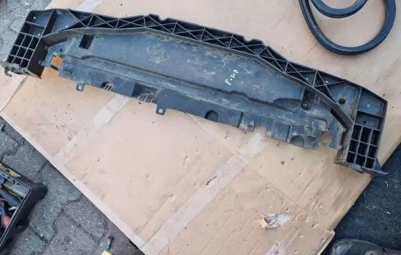 Peugeot 207 Front bumper skid plate/under tray XXXXXXXXX