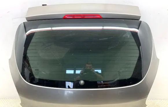 Tailgate/trunk/boot lid