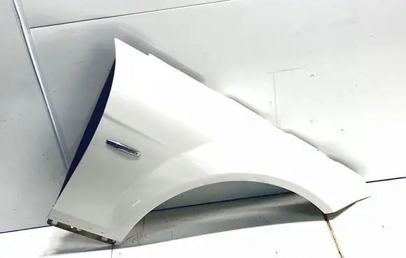 Mercedes-Benz C W204 Fender A2048811001