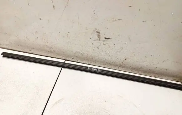 Peugeot RCZ Front door glass trim molding 
