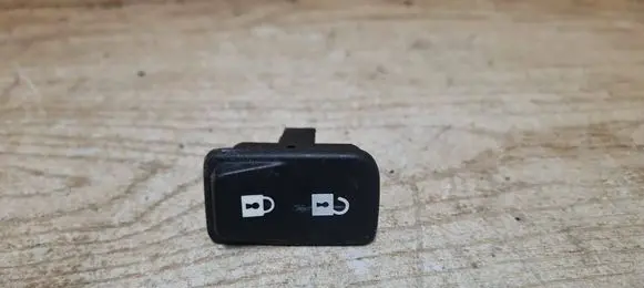 Volvo V50 Central locking switch button 30773333