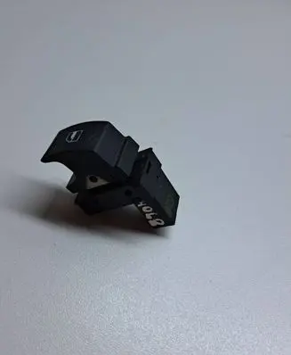 Volkswagen Golf VI Electric window control switch 7L6959855B