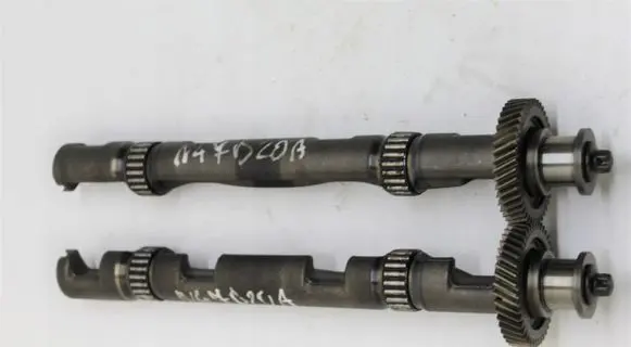 BMW 5 E60 E61 Camshaft 78025767802575