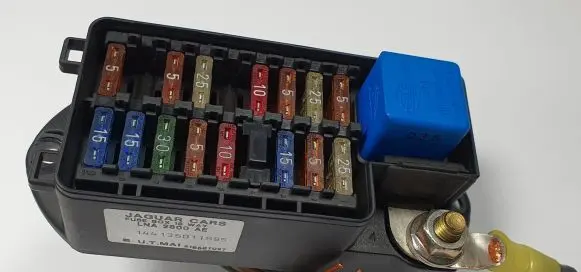 Jaguar XJ X300 Fuse box set LNA2800AE