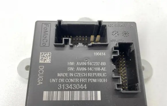 Volvo V60 Door control unit/module 31343044