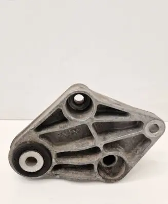 Ford Focus Gearbox mounting bracket AV616P093NA 326D86C