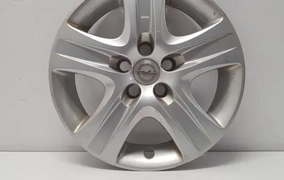 Opel Astra H R16 wheel hub/cap/trim 13282335 13282336