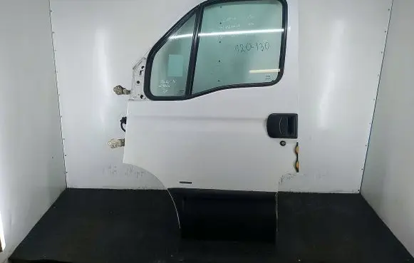 Iveco Daily 4th gen Front door