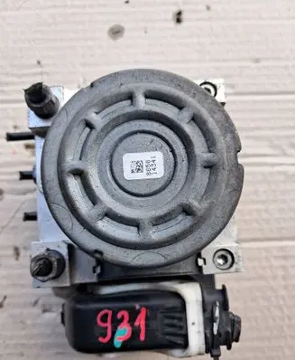 Peugeot 208 I ABS Pump 9810293180