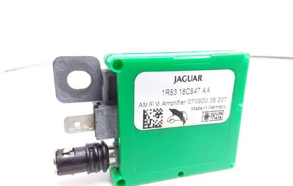 Jaguar S-Type Aerial antenna amplifier 1R8318C847AA 07090029