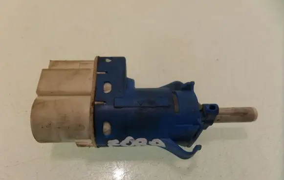 Ford Focus C-MAX Brake pedal sensor switch 3M5T9C872AB