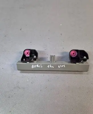Toyota Auris E180 Third/center stoplight 8157005100