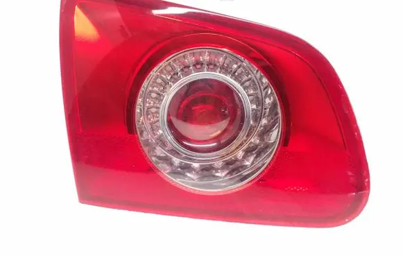 Volkswagen PASSAT B6 Tailgate rear/tail lights 3C9945093