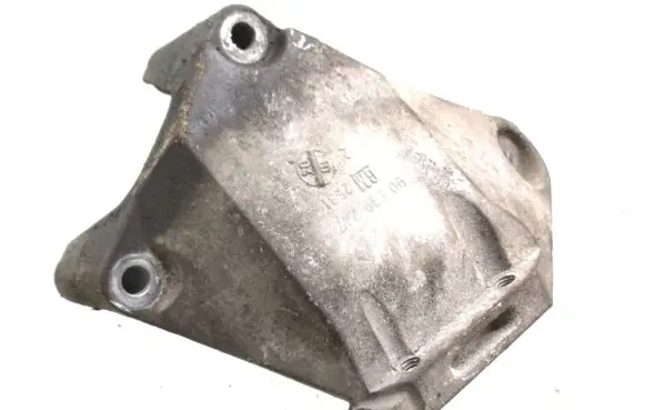 Opel Astra H Engine mounting bracket 90539247