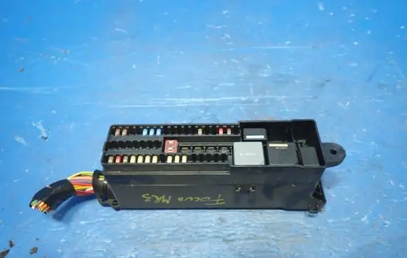 Ford Focus Fuse box set 55FK1F50B A8751