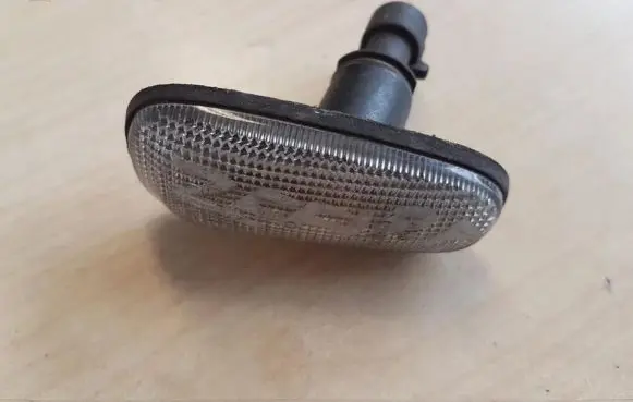 Opel Zafira A Front fender indicator light