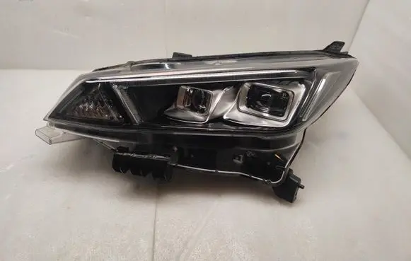 Nissan Leaf II (ZE1) Headlight/headlamp
