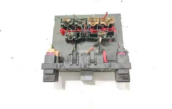 Volkswagen Golf V Comfort/convenience module 3C0937049AE F005V00631 H52S2002