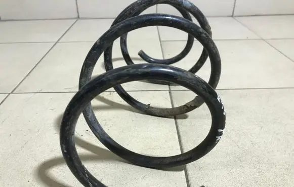 BMW 3 E46 Front coil spring