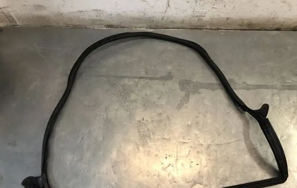 Audi A5 Rubber seal front coupe door 8W6831707