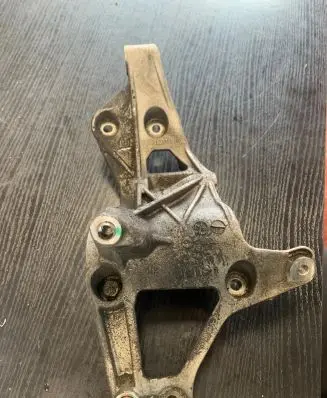 BMW 1 F20 F21 A/C compressor mount bracket 7603346