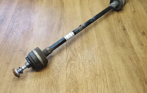 BMW X3 G01 Rear driveshaft 8679948 33208679948
