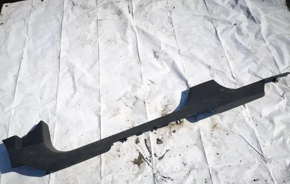 Opel Astra H Front sill trim cover 13113980