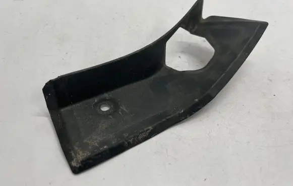 Mercedes-Benz C W204 Rear/tail light trim molding A2046933533