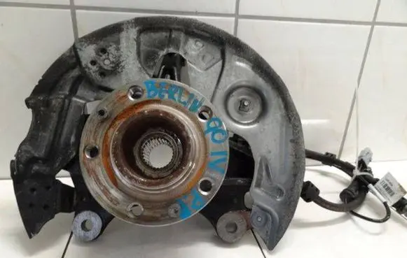 Citroen Berlingo Front wheel hub spindle knuckle 9830991480