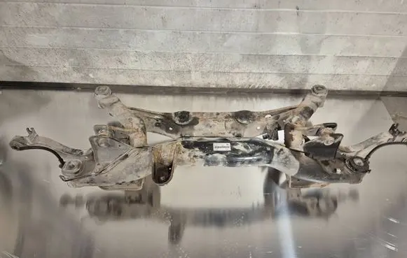 Volkswagen Tiguan Rear subframe 5N0505235L 11FV005RL