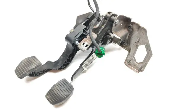 Peugeot 2008 I Pedal assembly 9682171580 4868899