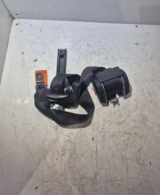 BMW 5 E39 Front seatbelt 566172701