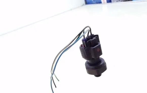Toyota Avensis T250 Air conditioning (A/C) pressure sensor 4990007141