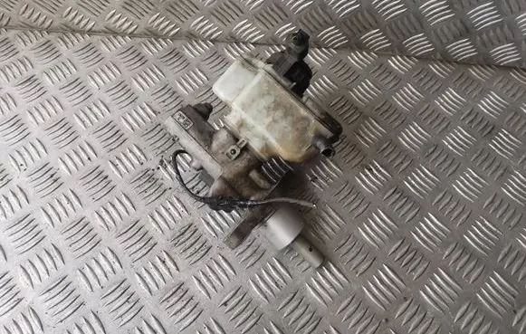 Skoda Octavia Mk2 (1Z) Master brake cylinder 1K1611301D 1K0945459A