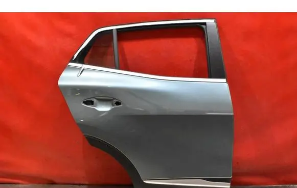 KIA Sportage Rear door 