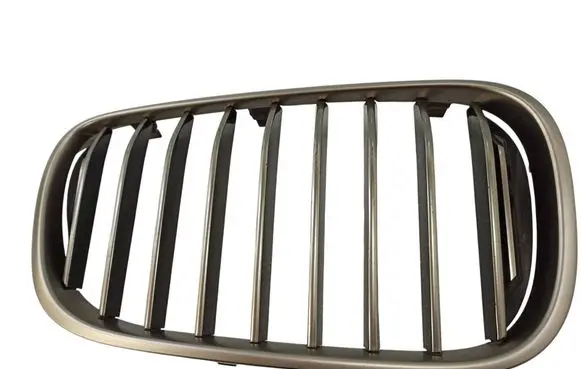 BMW 7 G11 G12 Front bumper upper radiator grill 51137357012 7357012