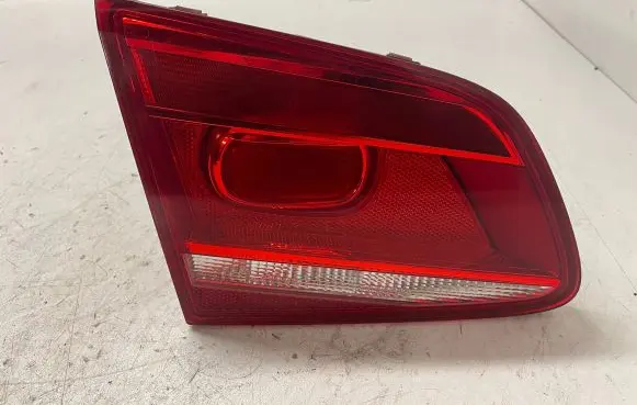 Volkswagen PASSAT B7 Tailgate rear/tail lights 3AE945093K 90004890