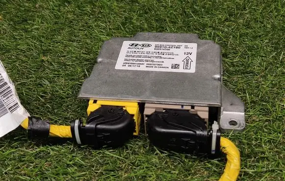 Hyundai Santa Fe Airbag control unit/module 959104Z180