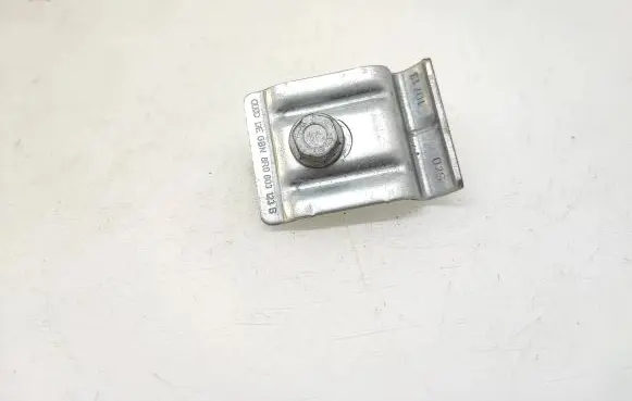 Battery bracket