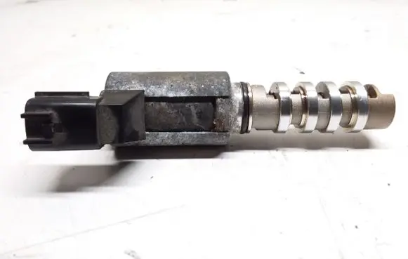 Nissan Juke I F15 Camshaft vanos timing valve 
