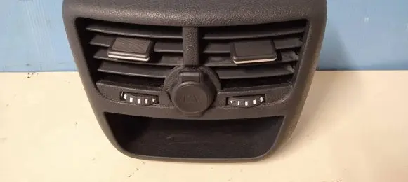 Peugeot 508 Rear air vent grill 9688876277 9686457777 96866080877