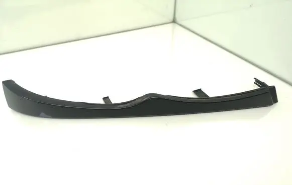 Under headlight/headlamp trim