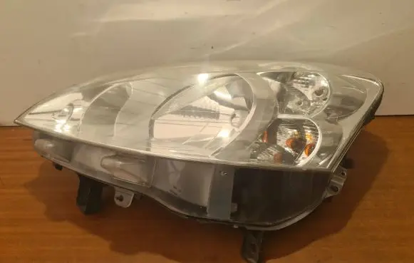Peugeot Partner Headlight/headlamp