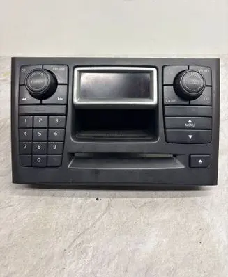 Volvo XC90 Radio/CD/DVD/GPS head unit 30679226