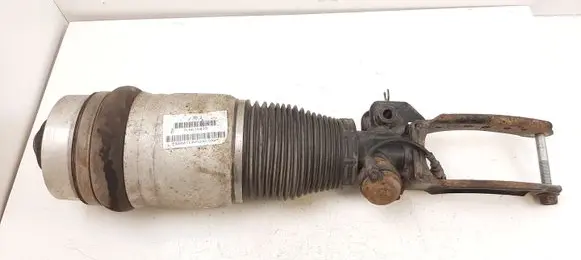Volkswagen Touareg I Front air suspension shock absorber 7L6616039