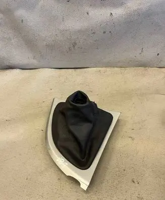 BMW 1 E81 E87 Gear shifter surround trim plastic 7129143